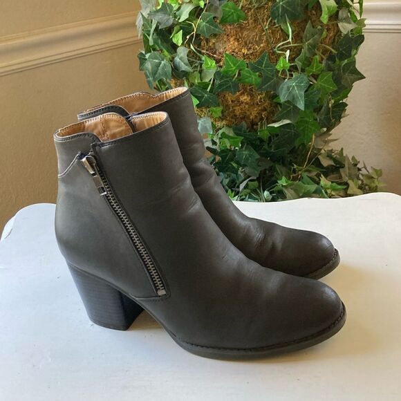 Naturalizer Natural Soul Black Vegan Leather Double Zip Comfort Ankle Boots 8M - Picture 2 of 14